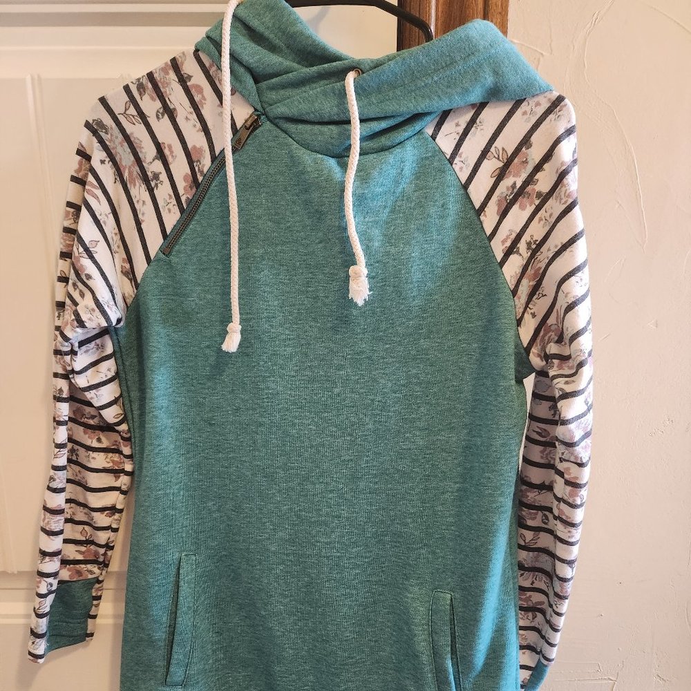 Women's Light Teal/Flowers Hoodie-Size S